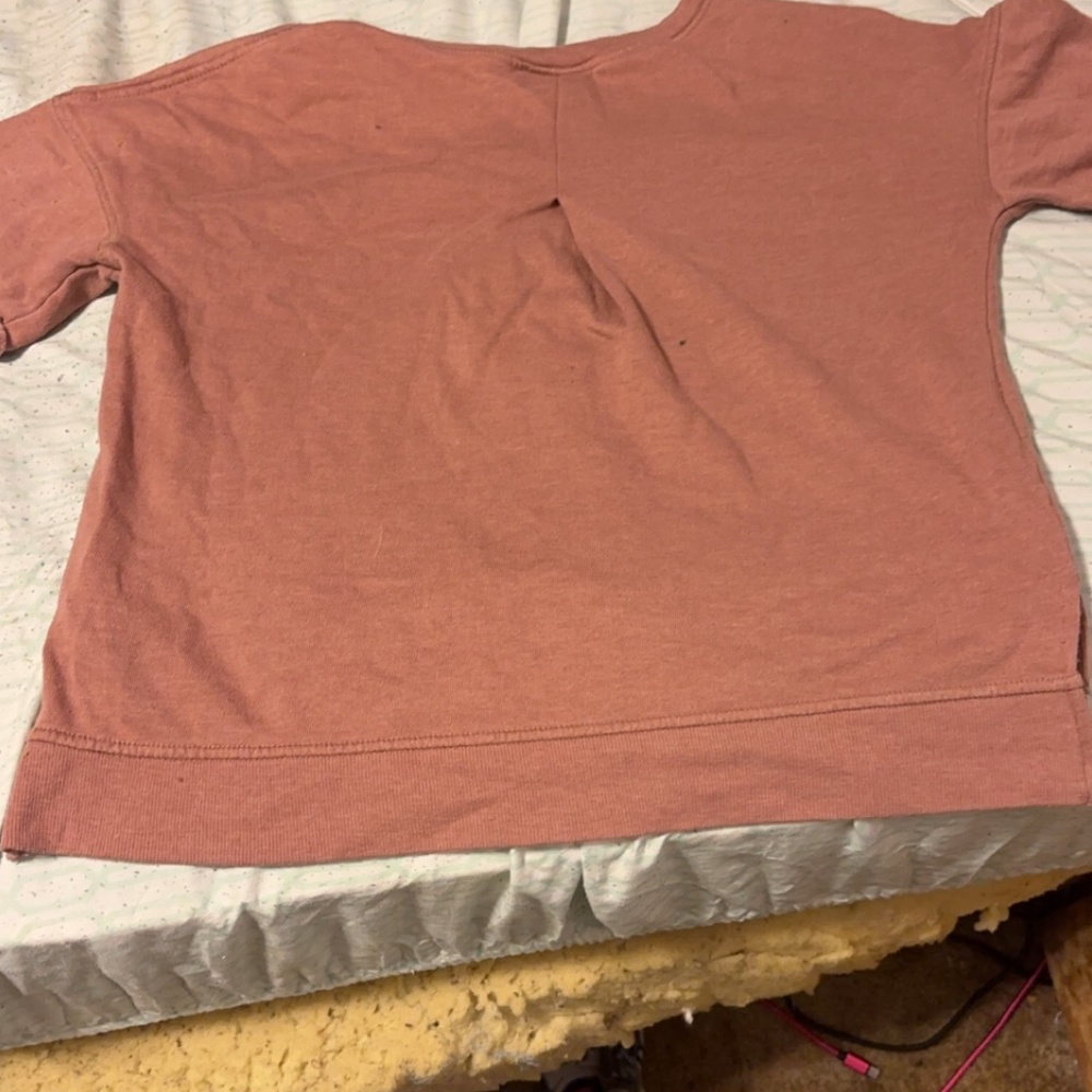 Pink shirt - Picture 2 of 3